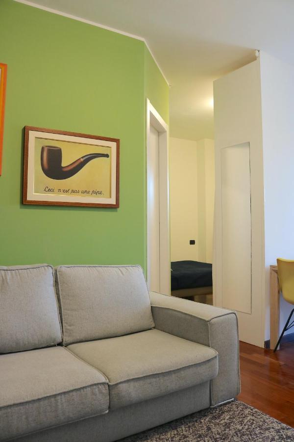 Happy Flat With Terrace Lägenhet Milano Exteriör bild
